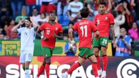 【巴伊亚荣耀再现！昨夜3连胜，能否一飞冲天挑战巅峰？】